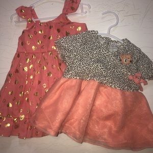 Two dresses In really good condition for baby !!